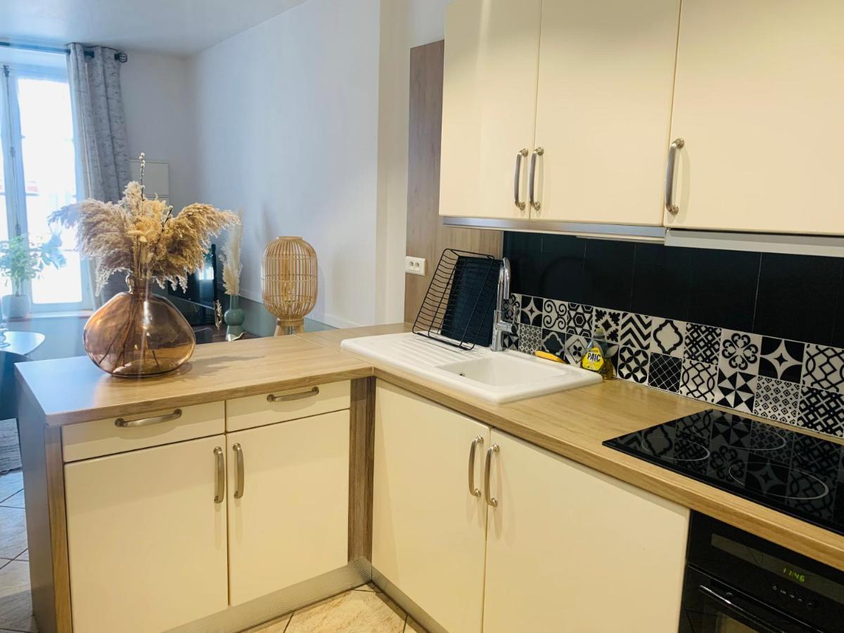 La Roseraie De L Arguenon, Appartement Charmant Centre Ville Jugon-les-Lacs Экстерьер фото