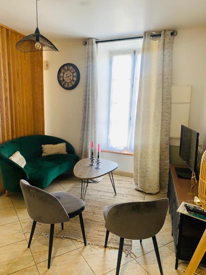 La Roseraie De L Arguenon, Appartement Charmant Centre Ville Jugon-les-Lacs Экстерьер фото